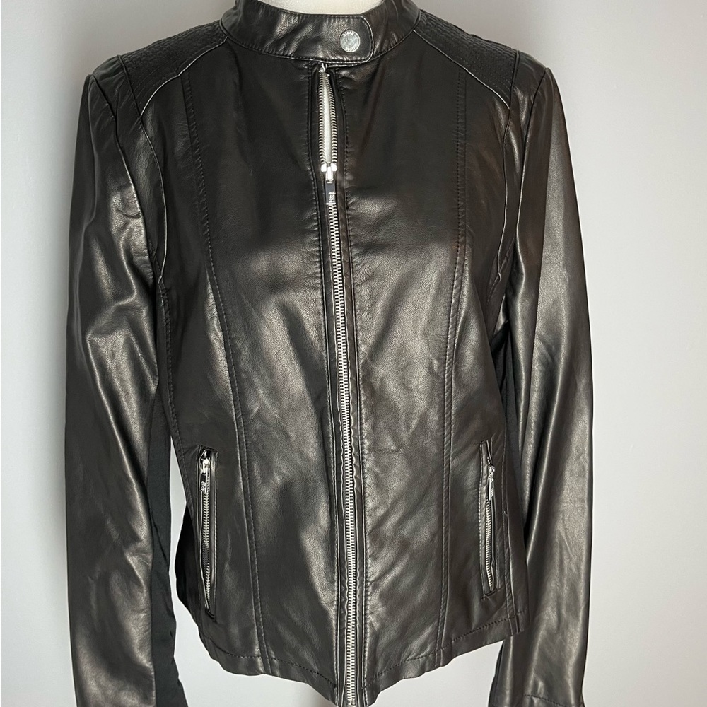 Large Black Rivet jacket - worn once - Picture 2 of 14